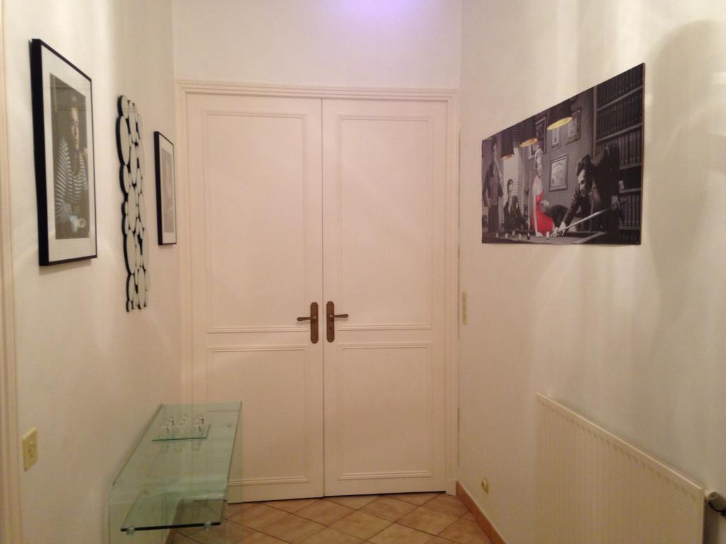 Winter Palace Cannes Room photo